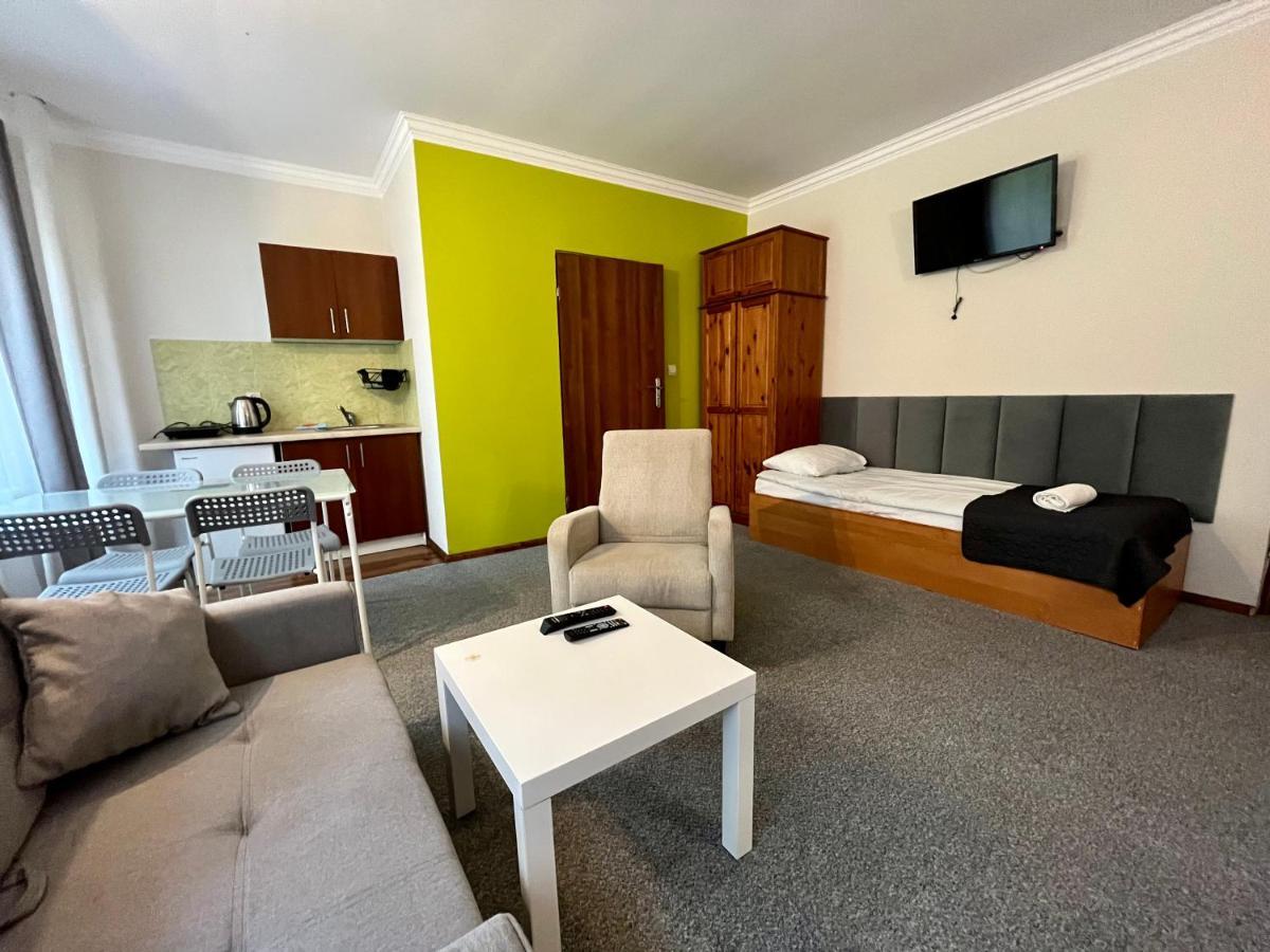 Hotel Gosciniec Rospuda à Augustów Extérieur photo