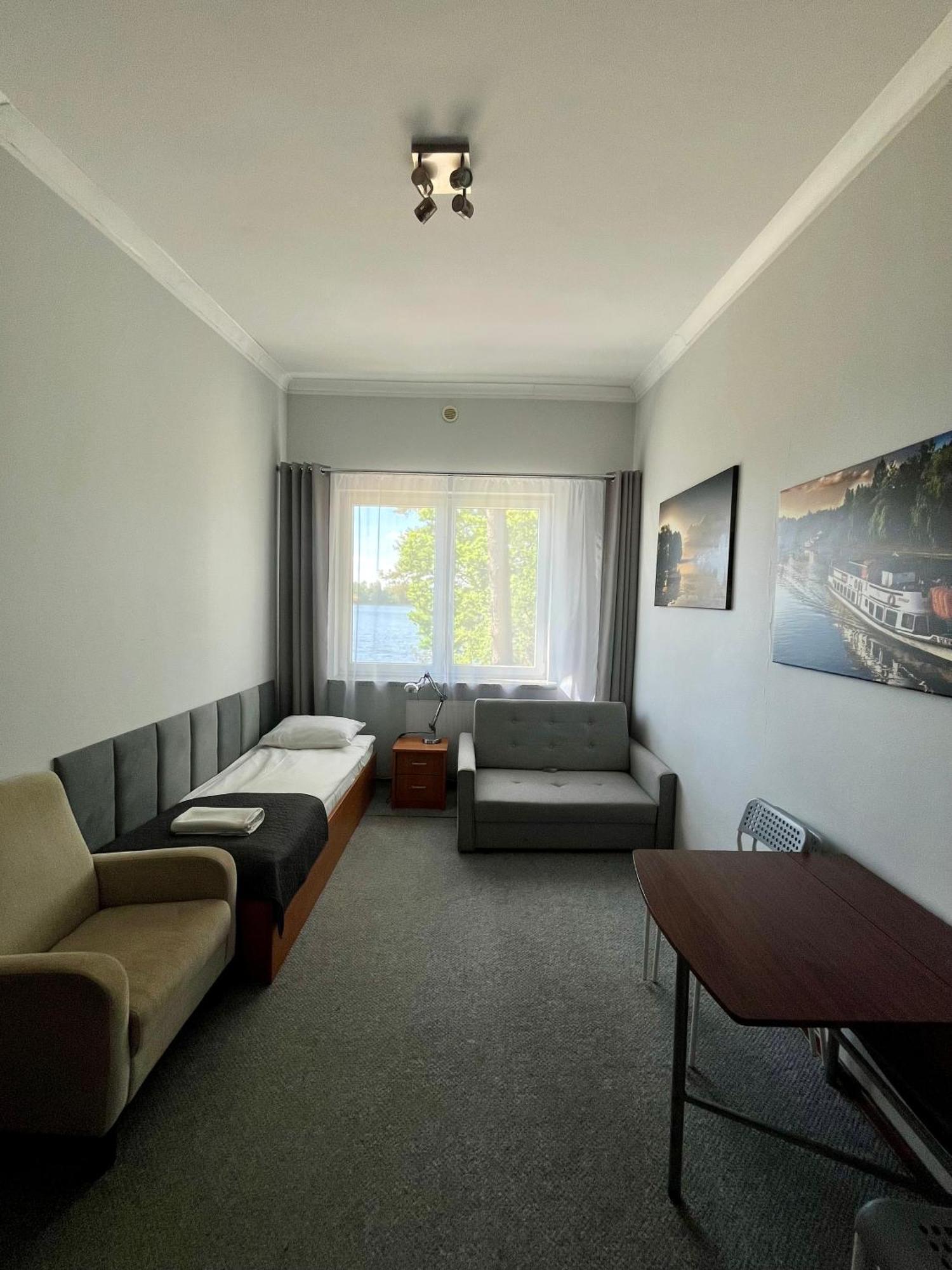 Hotel Gosciniec Rospuda à Augustów Extérieur photo